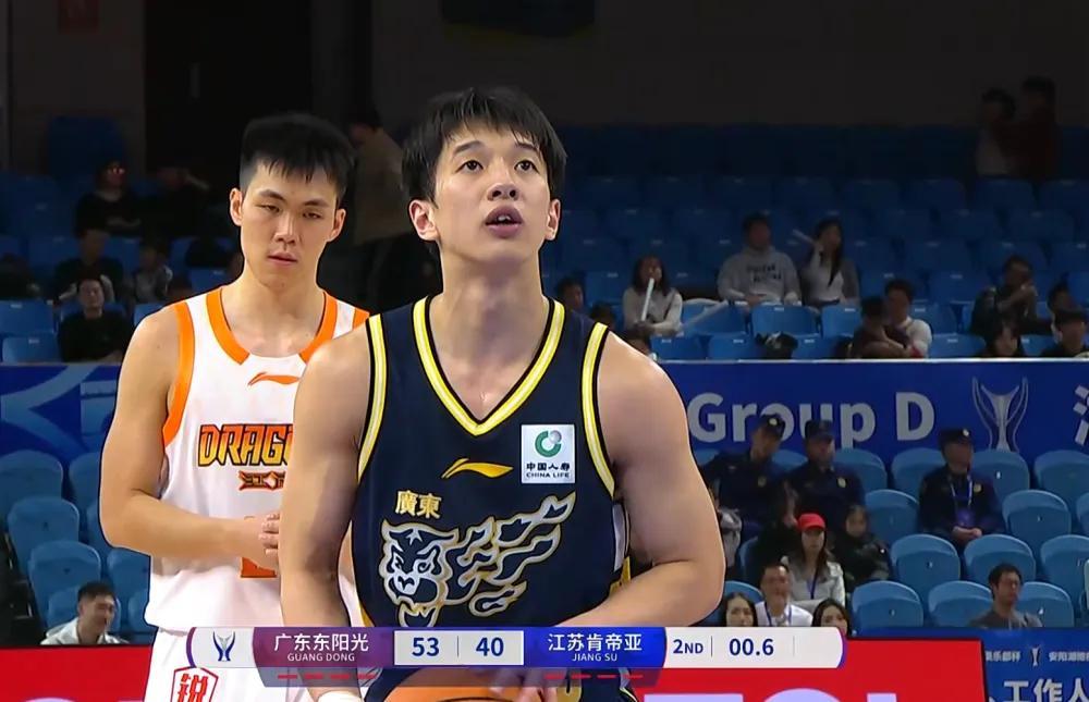 华体会体育-广东惨败北京25分!杨溢10分7助,李奕臻5分,难怪杜锋不给机会